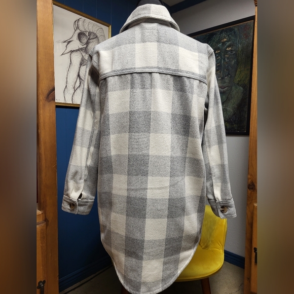 Old Navy Thick Flannel Size M - Picture 5 of 6